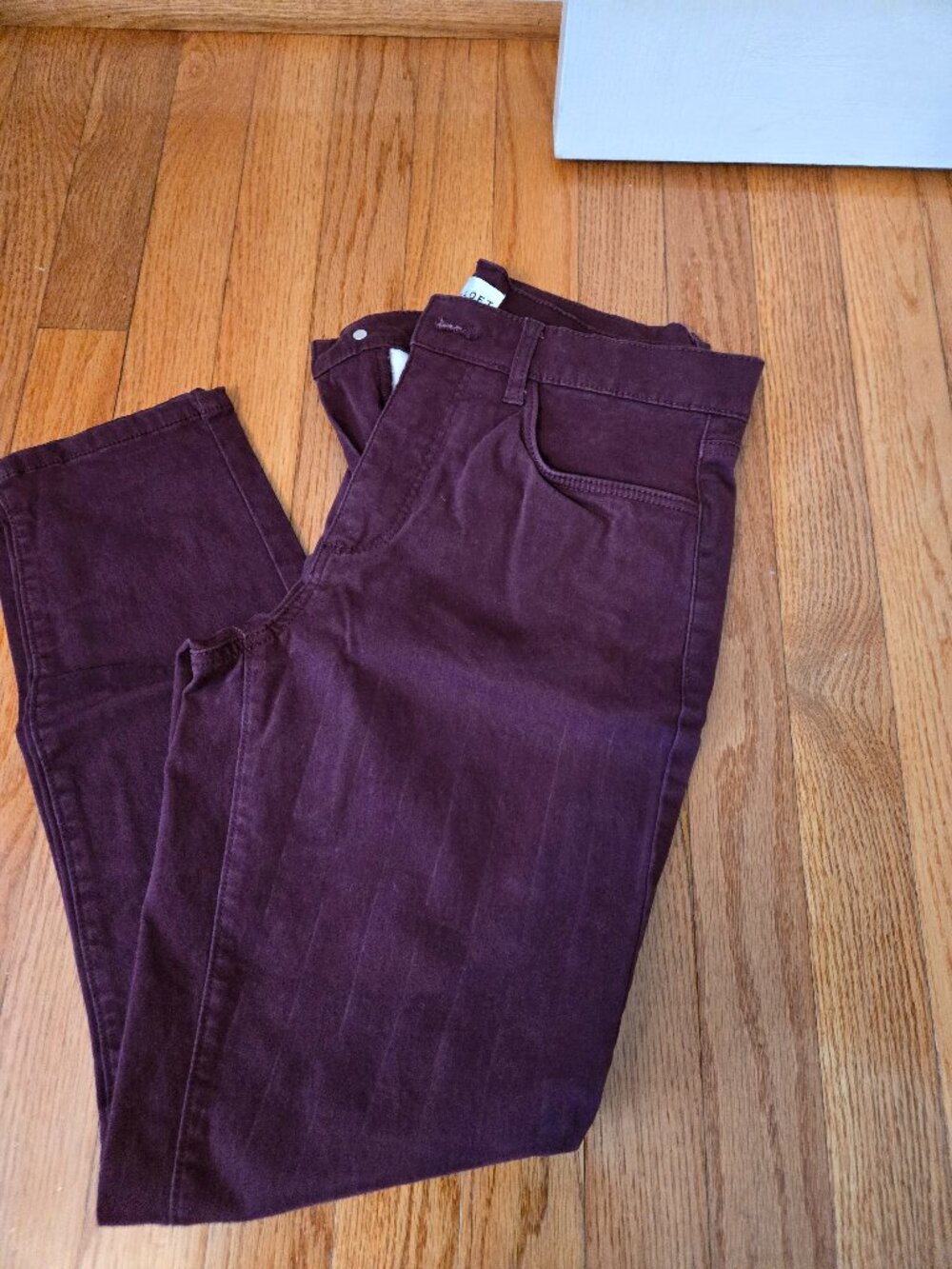 NWOT maroon/red/purple Loft size 28 pants